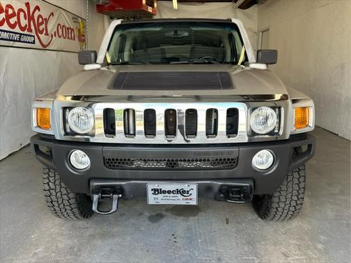 2007 Hummer H3 Base