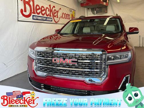 2023 GMC Acadia Denali