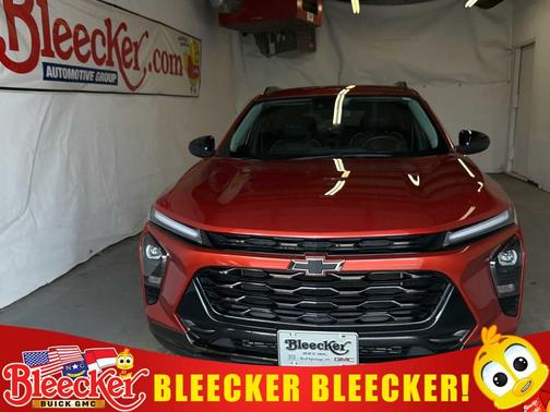 Cayenne Orange Metallic 2024 Chevrolet Trax FWD ACTIV