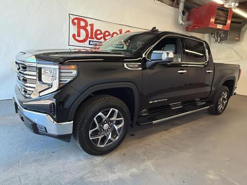 Onyx Black 2026 GMC Sierra 1500 SLT