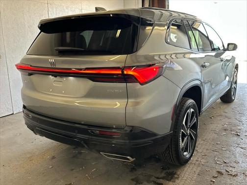 2025 Buick Enclave Sport Touring