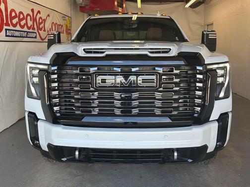 Glacier White Tricoat 2026 GMC Sierra 2500 Denali Ultimate