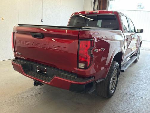 Radiant Red Tintcoat 2023 Chevrolet Colorado LT