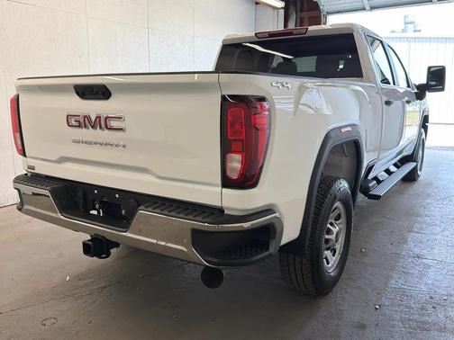 Summit White 2026 GMC Sierra 2500 Pro
