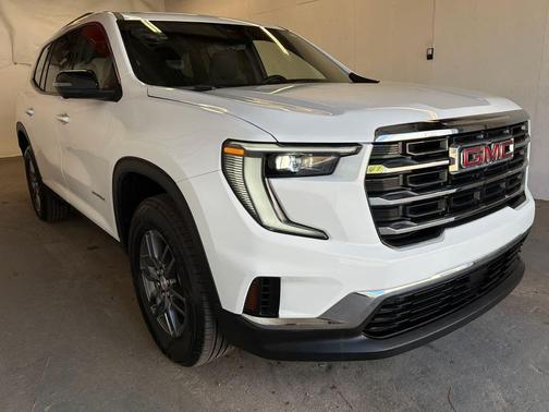 Summit White 2025 GMC Acadia FWD Elevation