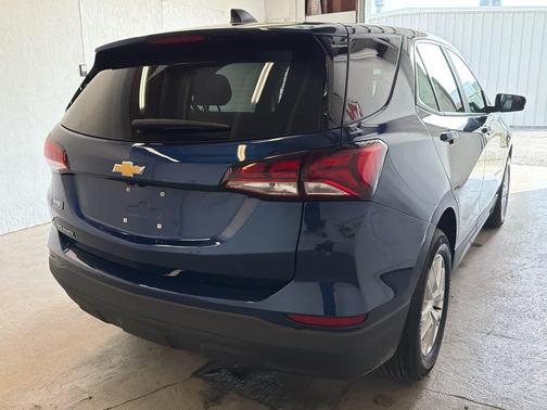 Blue Glow Metallic 2023 Chevrolet Equinox LS