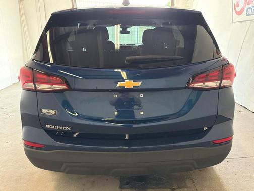 Blue Glow Metallic 2023 Chevrolet Equinox LS