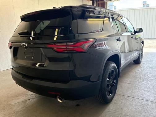 2022 Chevrolet Traverse LS