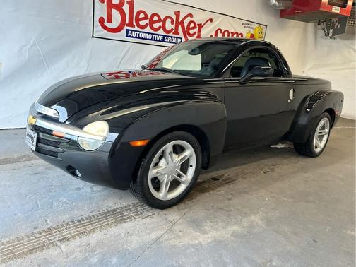 2004 Chevrolet SSR LS Reg Cab 116.0 WB
