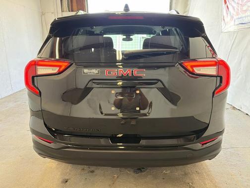 Ebony Twilight Metallic 2024 GMC Terrain SLE