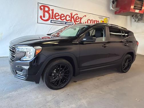Ebony Twilight Metallic 2024 GMC Terrain SLE