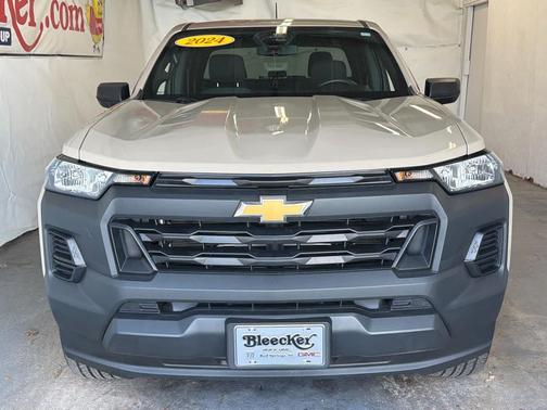 2024 Chevrolet Colorado WT