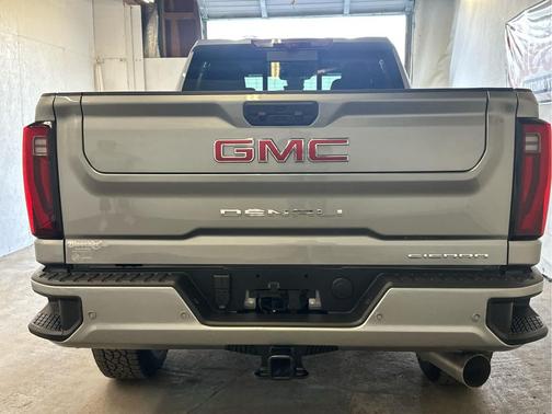 2025 GMC Sierra 2500 Denali