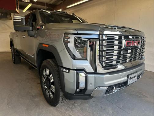 2025 GMC Sierra 2500 Denali