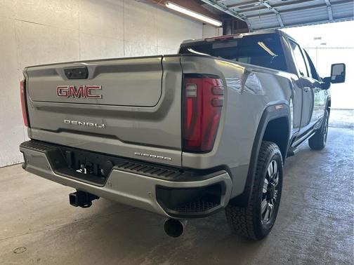 2025 GMC Sierra 2500 Denali
