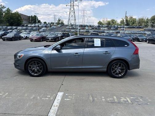 2018 Volvo V60 T5 Dynamic