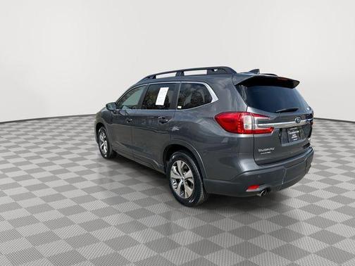 Magnetite Gray Metallic 2025 Subaru Ascent Premium