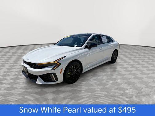 Snow White Pearl 2025 Kia K5 GT