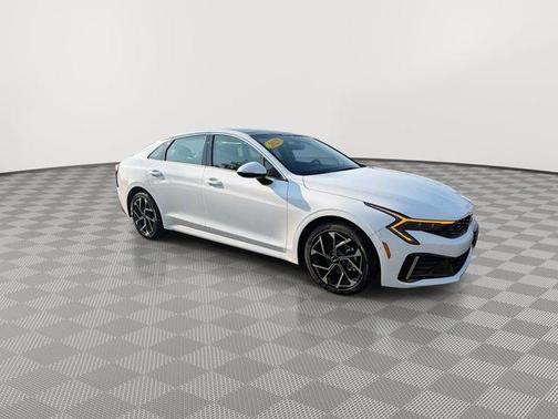 Snow White Pearl 2025 Kia K5 EX