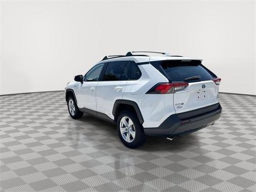 2020 Toyota RAV4 Hybrid XLE