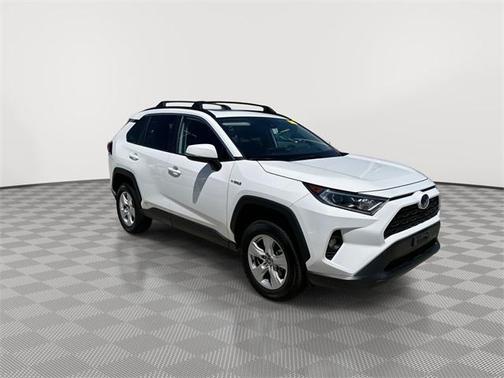 2020 Toyota RAV4 Hybrid XLE
