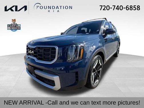 Midnight Black 2024 Kia Telluride S