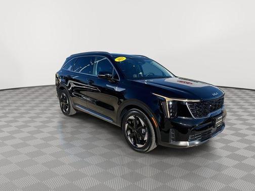 Aurora Black Pearl 2025 Kia Sorento Hybrid EX