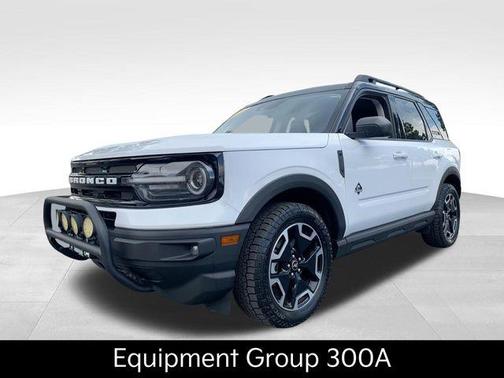 Oxford White 2022 Ford Bronco Sport Outer Banks