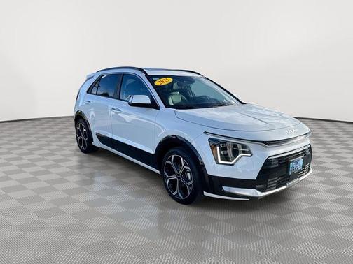 2025 Kia Niro Plug-In Hybrid SX Touring