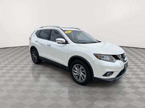 Pearl White 2016 Nissan Rogue SL