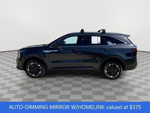 Metal 2025 Kia Sorento S
