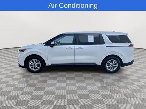 2023 Kia Carnival LX Seat Package