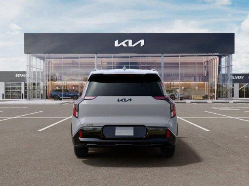 Wolf Gray 2026 Kia EV9 Land