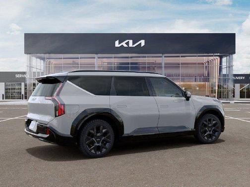 Wolf Gray 2026 Kia EV9 Land