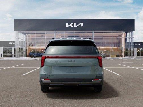 Iceberg Green 2027 Kia Carnival SX