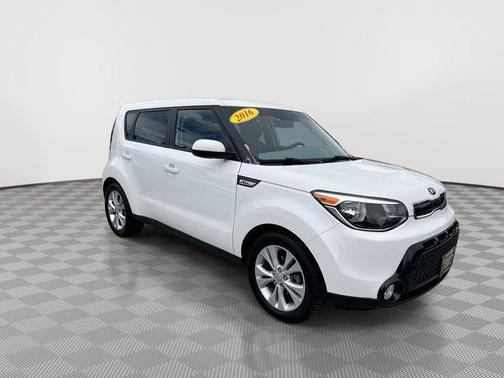 Clear White 2016 Kia Soul +