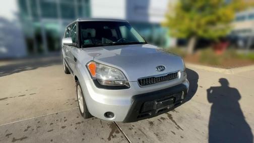 Photo 3 of 11 of 2011 Kia Soul +
