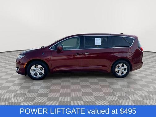 Velvet Red Pearlcoat 2018 Chrysler Pacifica Hybrid Touring Plus