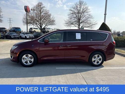 Velvet Red Pearlcoat 2018 Chrysler Pacifica Hybrid Touring Plus