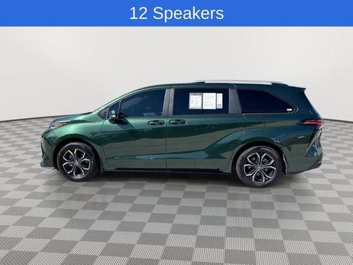 2025 Toyota Sienna Platinum 7 Passenger