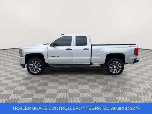 Silver Ice Metallic 2018 Chevrolet Silverado 1500 LT