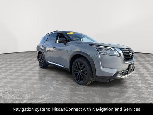 Gun Metallic / Super Black 2024 Nissan Pathfinder Platinum