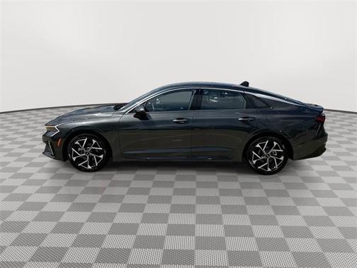 2025 Kia K5 EX