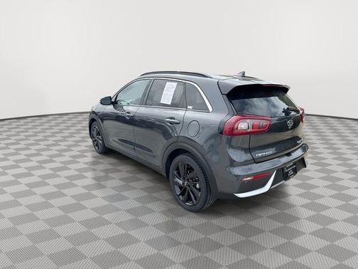 Platinum Graphite 2019 Kia Niro S Touring