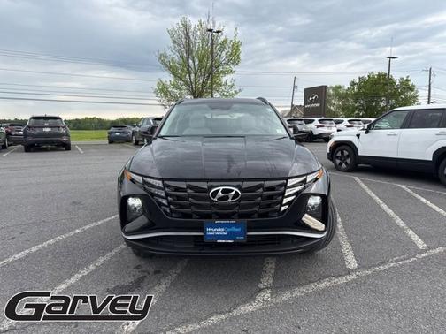 Black 2023 Hyundai TUCSON SEL