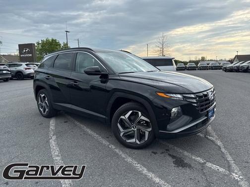 Black 2023 Hyundai TUCSON SEL
