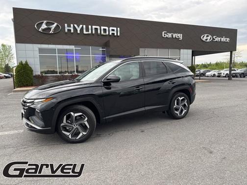 Black 2023 Hyundai TUCSON SEL