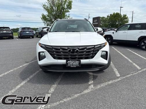 White 2023 Hyundai TUCSON Limited