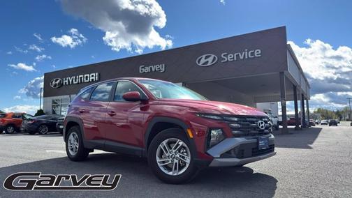 Red 2025 Hyundai TUCSON SE