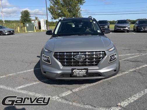 2022 Hyundai VENUE Limited
